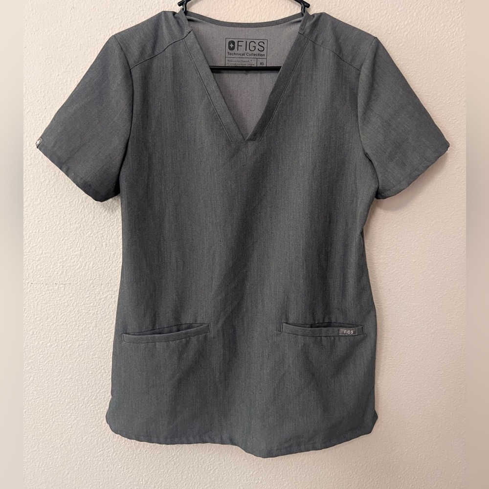 Figs Casma Scrub Top Graphite XS